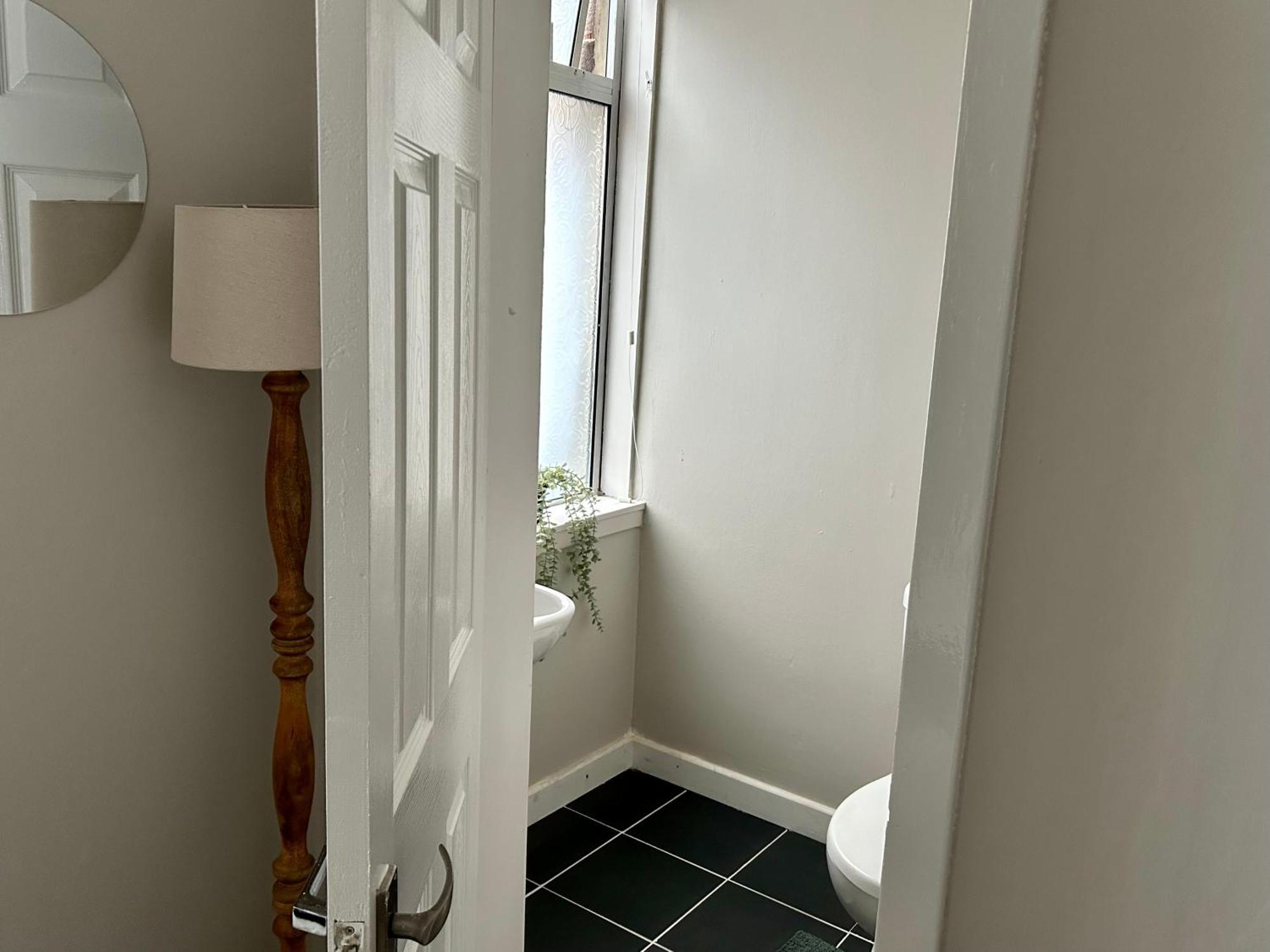West Dunbartonshire Flat Apartment Dumbarton Exterior photo
